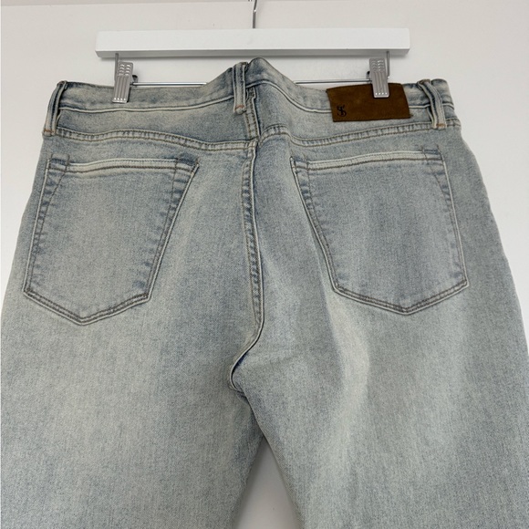 Todd Snyder Slim Fit Light Denim Jeans - Picture 4 of 8